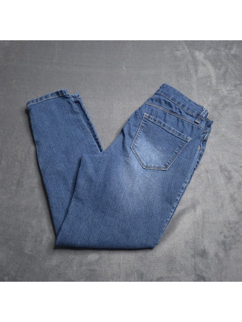 Artisan NY Womens Skinny Cropped Jeans 8 Mid Rise Medium Wash Floral Embroidered